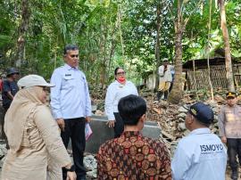 Bupati Gunungkidul Tinjau Program Gotong Royong